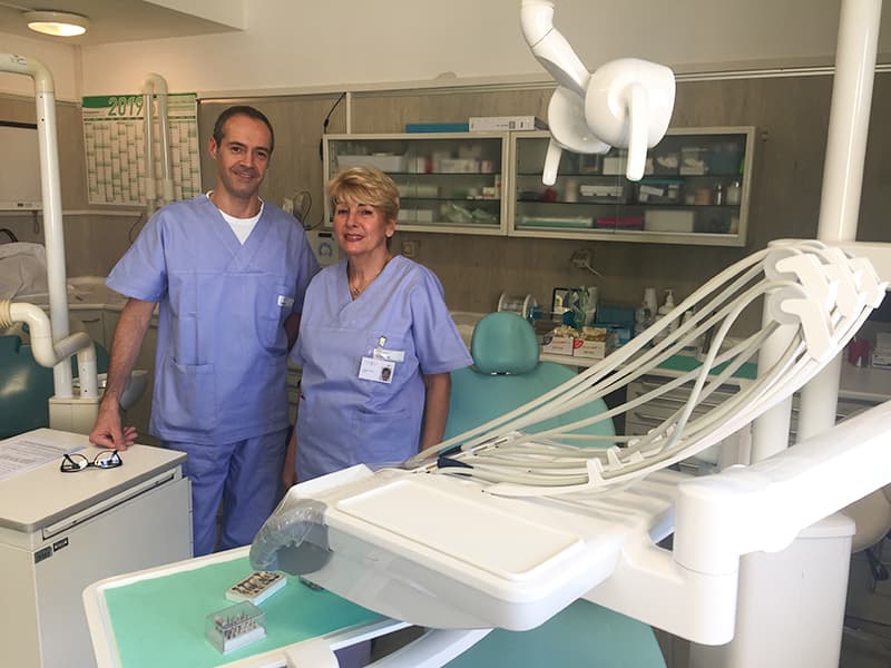 foto dell'equipe di Odontoiatria dell'Ospedale di Suzzara